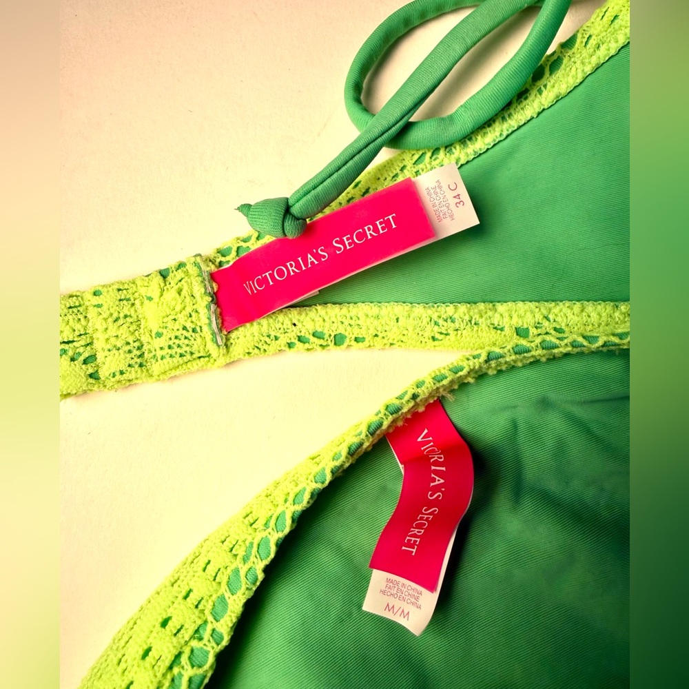 Vintage Victoria's Secret "Very Sexy" Bikini Set in Neon Green Lace - Picture 8 of 11